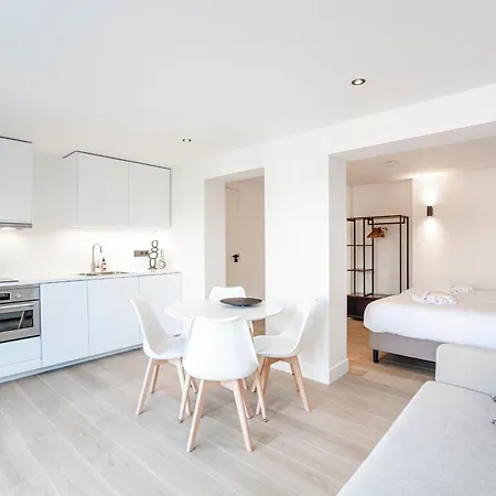 Becke, With Private Parking شقة زاندفورت