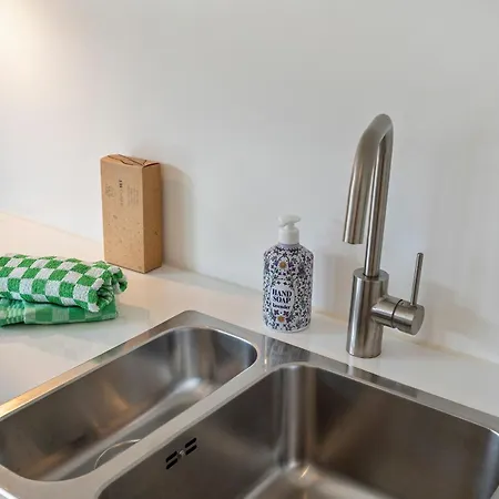 Becke, With Private Parking * Zandvoort