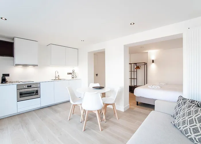 Becke, With Private Parking Appartement Zandvoort