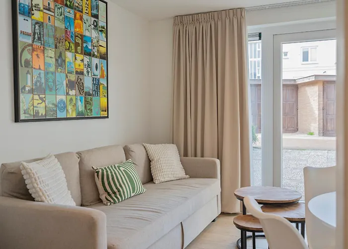 Becke, With Private Parking Zandvoort