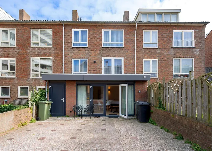 Appartement Becke, With Private Parking Zandvoort