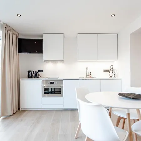 Becke, With Private Parking Apartment