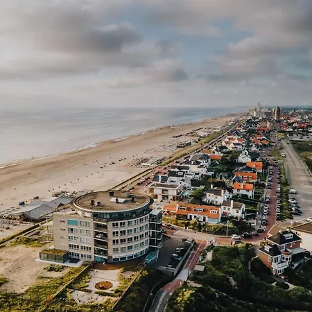 Becke, With Private Parking Zandvoort