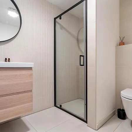 Becke, With Private Parking Apartment