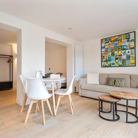 Becke, With Private Parking Apartment